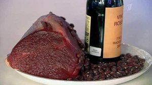 Что есть и чего не есть при мочекаменной болезни. Жить здорово! Фрагмент выпуска от 30.01.2015