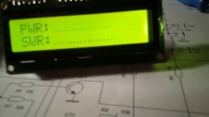 Цифровой КСВ метр 4Z5KY на микроконтроллере ATmega8. тест индикатора.   VID 2017.03.13