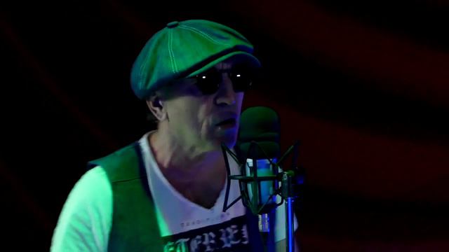 Группа Тритон - Blue Suede Shoes (Elvis Presley cover) смотреть онлайн