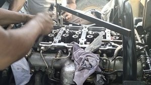 MITSUBISHI CANTER(4M51) PALIT VALVE SEAL NG HINDE NA INANGAT ANG CYL.HEAD.