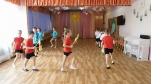 Спортивная композиция"Я, ты, он, она - вместе целая страна!"