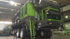 Самый большой китайский карьерный самосвал