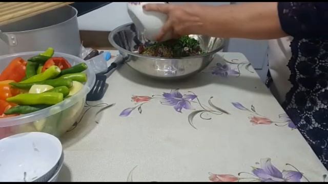 Болгарский перец с фаршем с соевой пастой. Корейская кухня