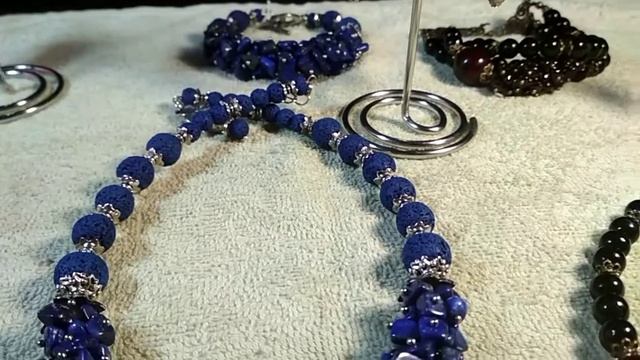 Комплекты из лазурита,агата.граната и вулканической лавы. смотреть онлайн