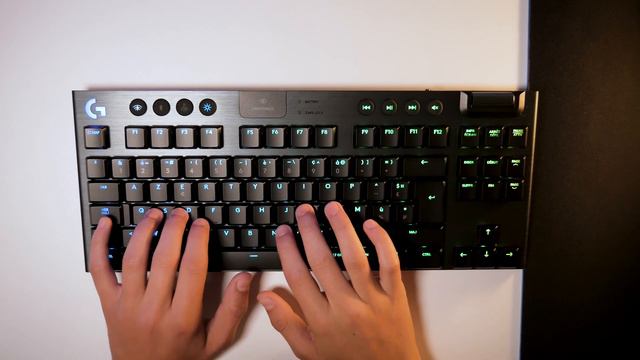 SETUP GAMER LOGITECH 100% SANS FIL ! смотреть онлайн
