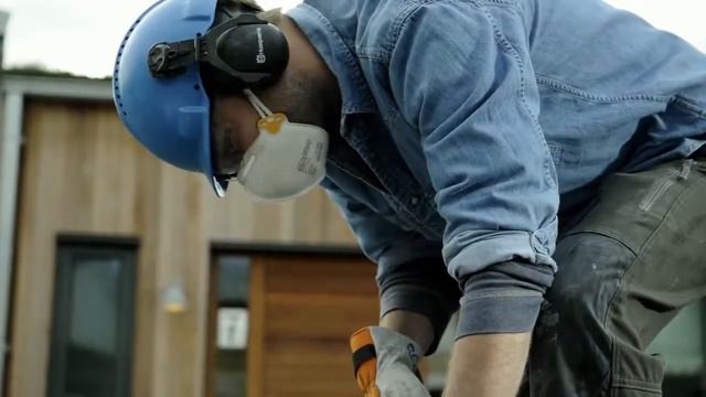 Husqvarna K 3000 Wet and WT 15 - Cutting stone смотреть онлайн