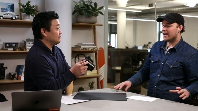 Leica Q2 Review | The Company's Newest Fixed-Lens Camera смотреть онлайн