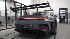 SOUND BATTLE: Porsche 992 GT3 RS vs. Porsche 992 Turbo S!