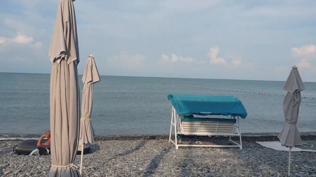 Пляж Калипсо. Раннее утро. Лазаревское Сочи. Пляж Лазаревский 2. Погода 19 июня 2023. Вода +23 С