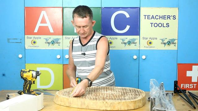 Make a Set of Acacia Live Edge Hairpin Tables - Easy смотреть онлайн