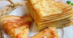 БЛИНЧИКИ НА ТОПЛЕНОМ МОЛОКЕ.