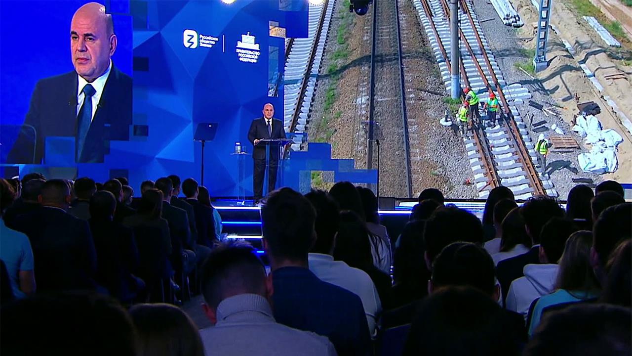 Михаил Мишустин на выставке "Россия" выступил с лекцией в рамках проекта общества "Знание"