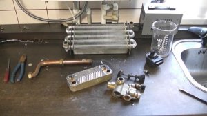 ? ? Котёл двухконтурный электролюкс 11 лет, полная ревизия, промывка всех теплообменников и узлов.