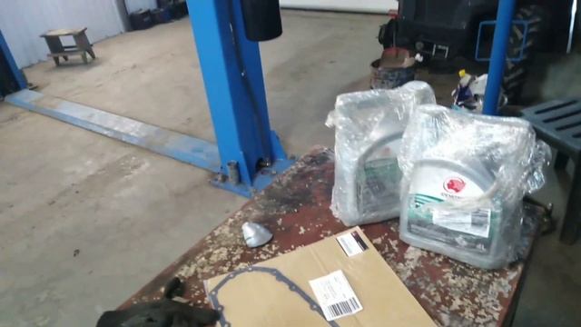 Замена стартера и масла в вариаторе Ситроен С-CROSSER 2.0 смотреть онлайн