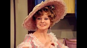 Соломенная шляпка золотая,с головки вашей ветреной слетая -Песня о соломенной шляпке (наброски)