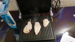 Гриль-пресс Polaris PGP 1902 Brilliant