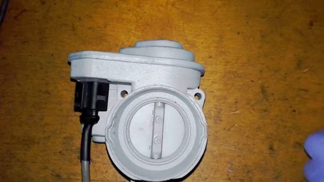 Drosselklappe regelklappe Audi VW Skoda Seat 038128063G 038128063L 038128063M смотреть онлайн