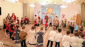 Развесёлая игра на Масленицу Колпачок