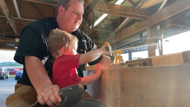 Pigeon Forge Gem Mine смотреть онлайн