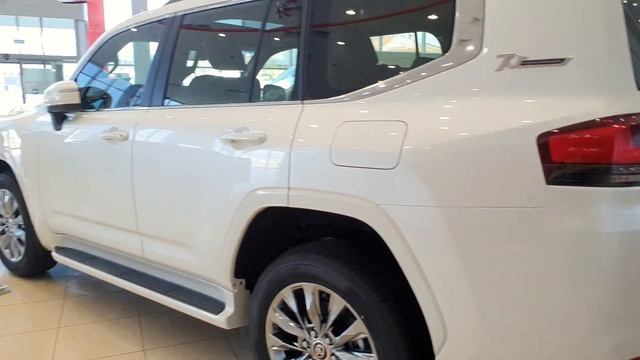 Toyota Land Cruiser 300 ЦЕНА в Иркутске. Август 2021. Красивый  Alphard.