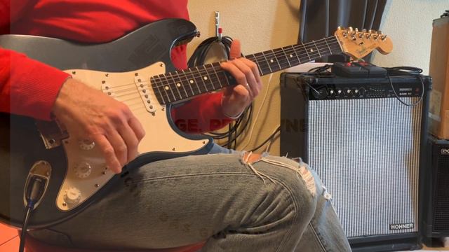 Fender USA 1991 Standard Stratocaster Gunmetal Blue Dimarzio HS pickups VGC with Original Hardcase смотреть онлайн