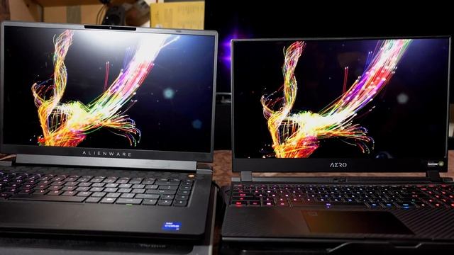 Alienware M15 R7 VS Gigabyte Aero 15 OLED - Display Comparisons Pt.2 смотреть онлайн