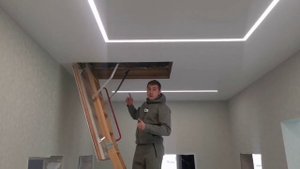 Люк в натяжном потолке