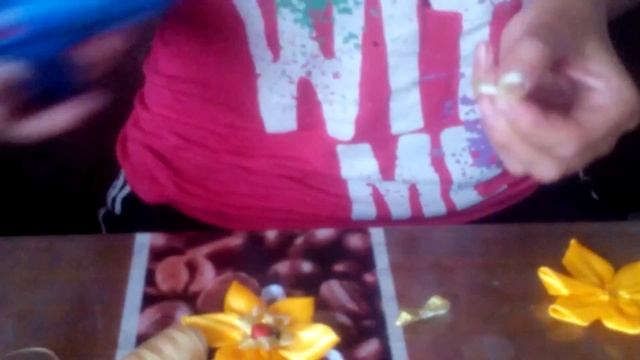 Как сделать заколку из лент с божей коровкой смотреть онлайн