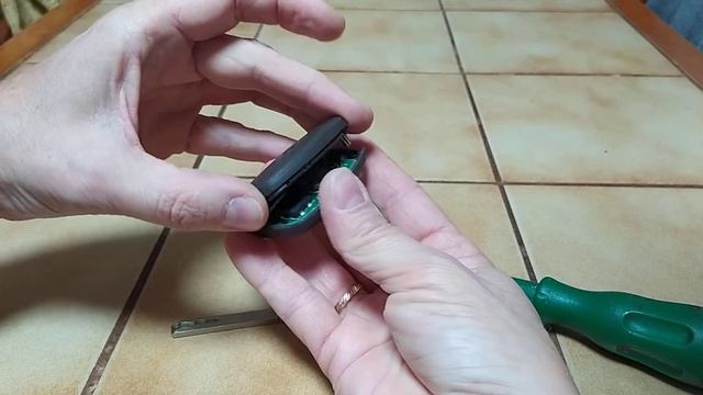 Замена батарейки в ключе Хендай Туксон (Hyundai Tucson) смотреть онлайн
