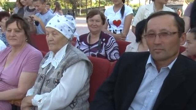 Поют директора школ Качирского районна автор Мартыненко Василий