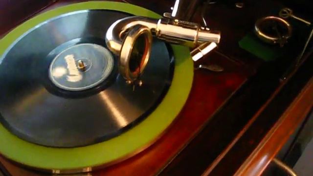 Cameo 8137 - Back In Your Own Backyard - 1928 смотреть онлайн