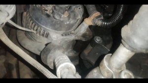 Замена генератора Volkswagen T4. Replacement of the Volkswagen T4 generator 120А.