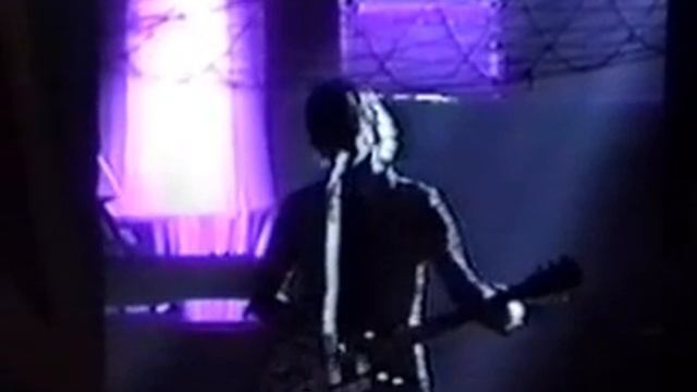 Silverchair - Cemetery Live (London 02-08-1999) смотреть онлайн