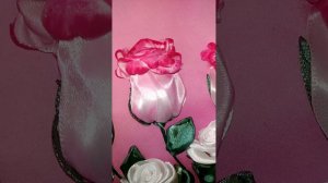 Прекрасная, нежная картина, вышитая атласными лентами "Бутонные Розы". Embroidery ribbons.