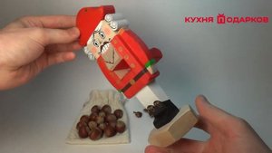Щелкунчик из дерева