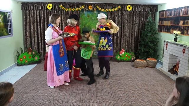 "Лекарство от скуки" С.Андреева. Студия юного актёра "Позитив" г.Псков, группа "Феникс" (12-15 лет) смотреть онлайн