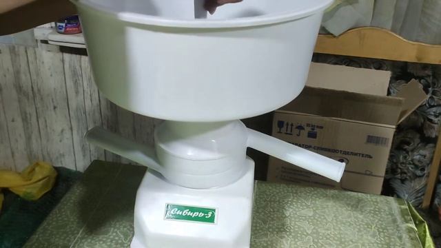 Обзор сепаратора для молока "Сибирь -3" какой выход сливок с козьего молока смотреть онлайн