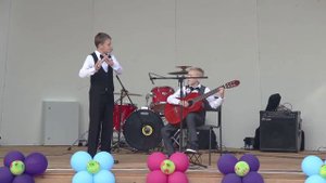 09 Г. Гладков, Песенка друзей, исп. Лекомцев Р. И Шуткин К.