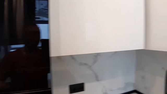 Кухня черно белая. Глянец Niemann. BLUM. Акрил смотреть онлайн