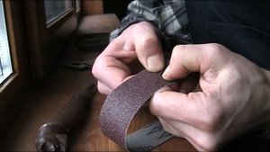 Способ ровно разделить широкую шлиф ленту, для электро напильника.