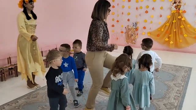 Тематическое развлечение "Осень золотая" смотреть онлайн