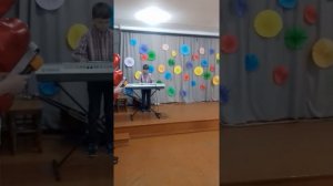 Детство , детство , ты куда ушло на синтезаторе