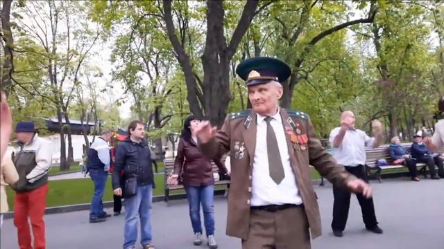 ЖИВЕТ,ЖИВЕТ В ЭТОМ ДОМЕ ГАЛИНА!!! смотреть онлайн