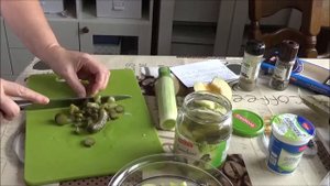 СЕЛЬДЬ маринованная в сметане.Селедка в сметаном соусе с яблоком. Немецкий рецепт.