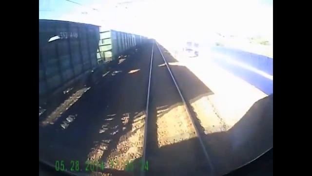 ПОЕЗД СБИЛ ДЕТЕЙ В САМАРЕ (28.05.2014) смотреть онлайн