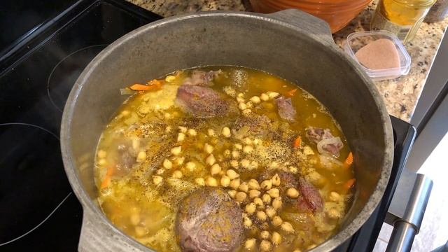 Plov.How to make Bukharian Plov Вкуснейший Бухарский плов￼ смотреть онлайн