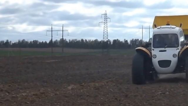 Самоходный разбрасыватель "Роса"
