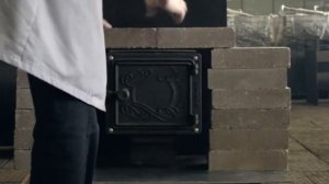 Как установить декоративную рамку на печь для бани "Жара" с топочным коробом?