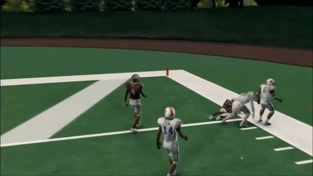 NCAA Football 14 Offense Tips, Hints, and Secrets Strategy Guide