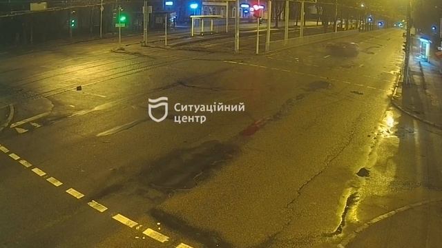 В Днепре на улице Рабочей столкнулись Skoda и Nissan службы такси смотреть онлайн
